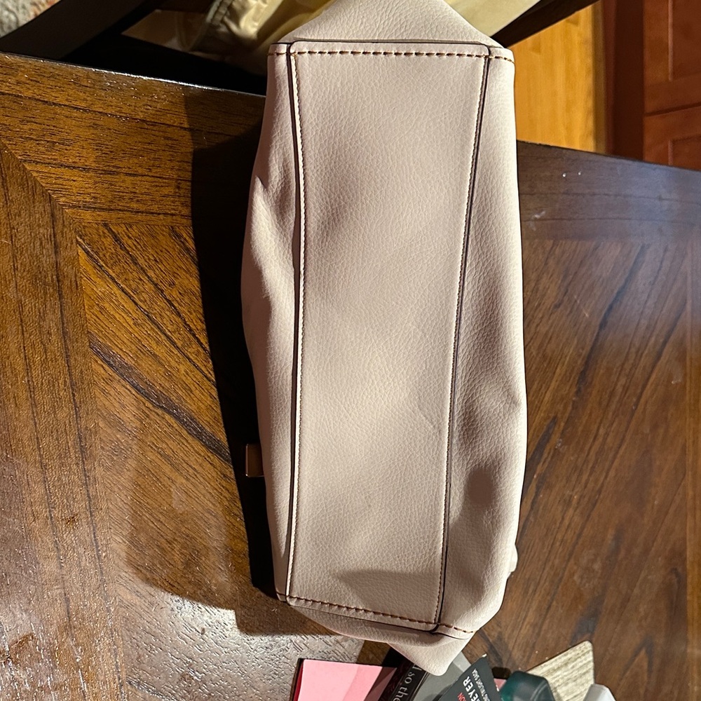 Coach Cream Leather Tote Bag - Picture 6 of 6